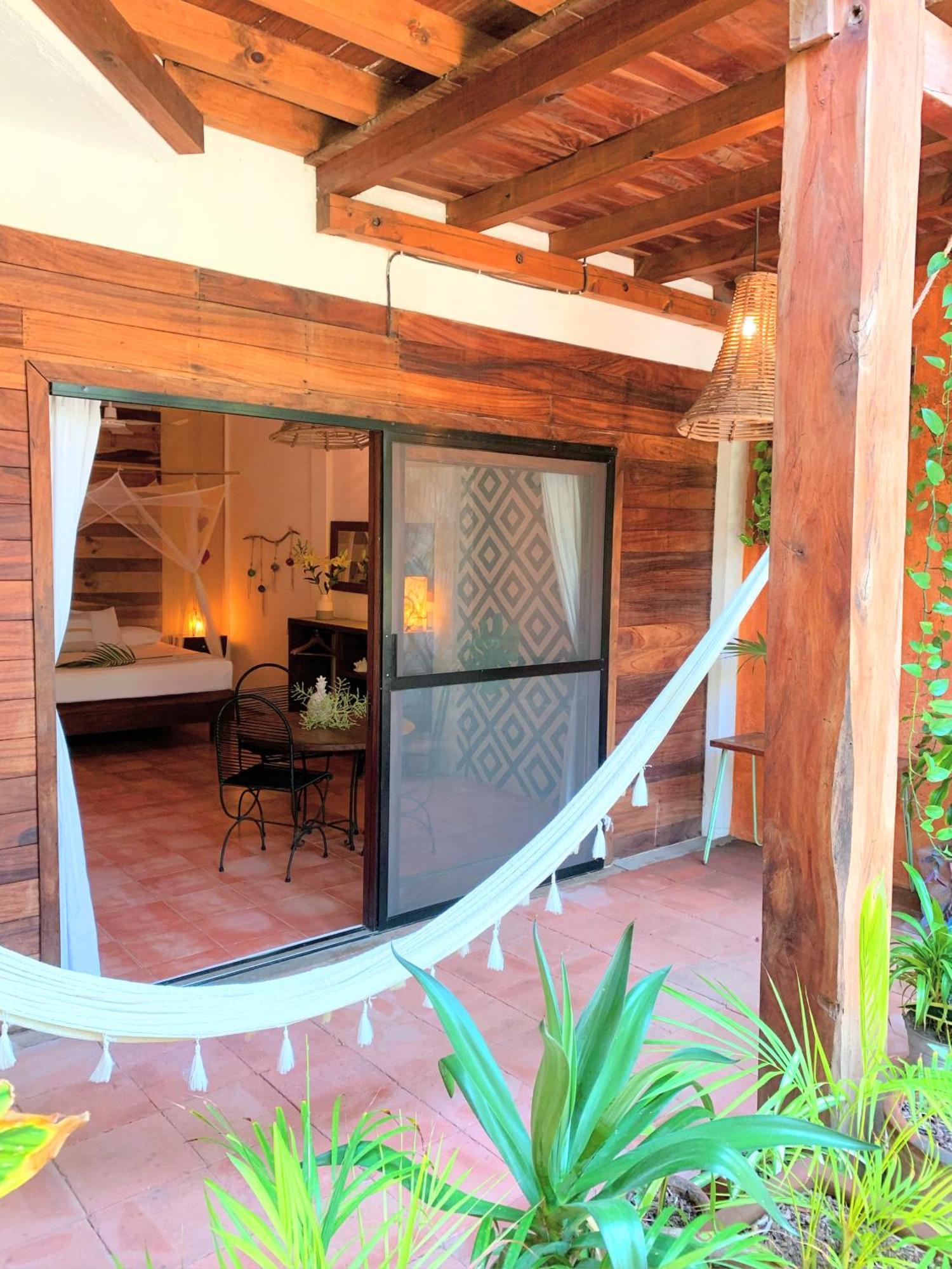 Hotel Casa Mixteca Zipolite Exterior photo